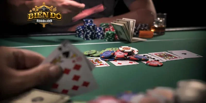 Chiến lược làm nên chiến thắng trong trận poker lớn nhất